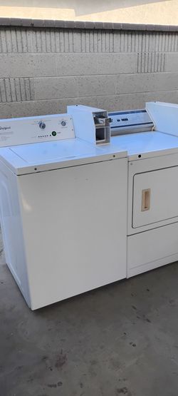Whirlpool wascher gas dyer working great
