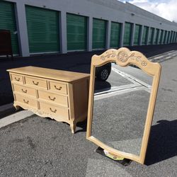 🌼 Solid Wood Dresser + Matching Mirror – Light Oak Finish