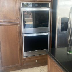 Whirlpool 27x51 Double Oven