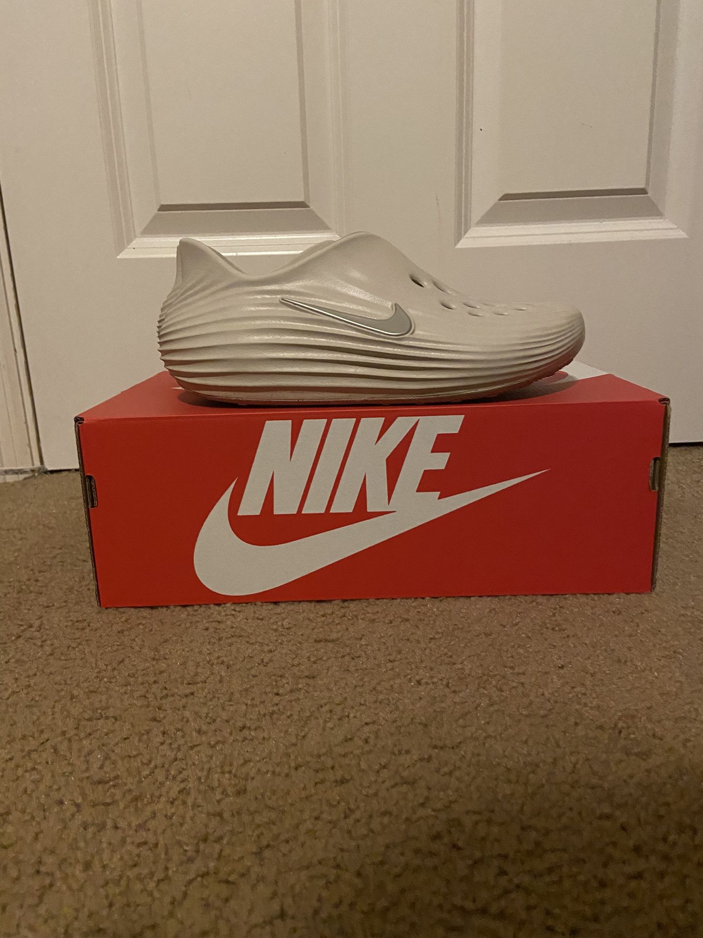 Nike ReactX Rejuven8 Men's Shoes