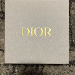 Dior  “Miss Dior Rose N’roses Perfume” And “Miss Dior Hair Oil”