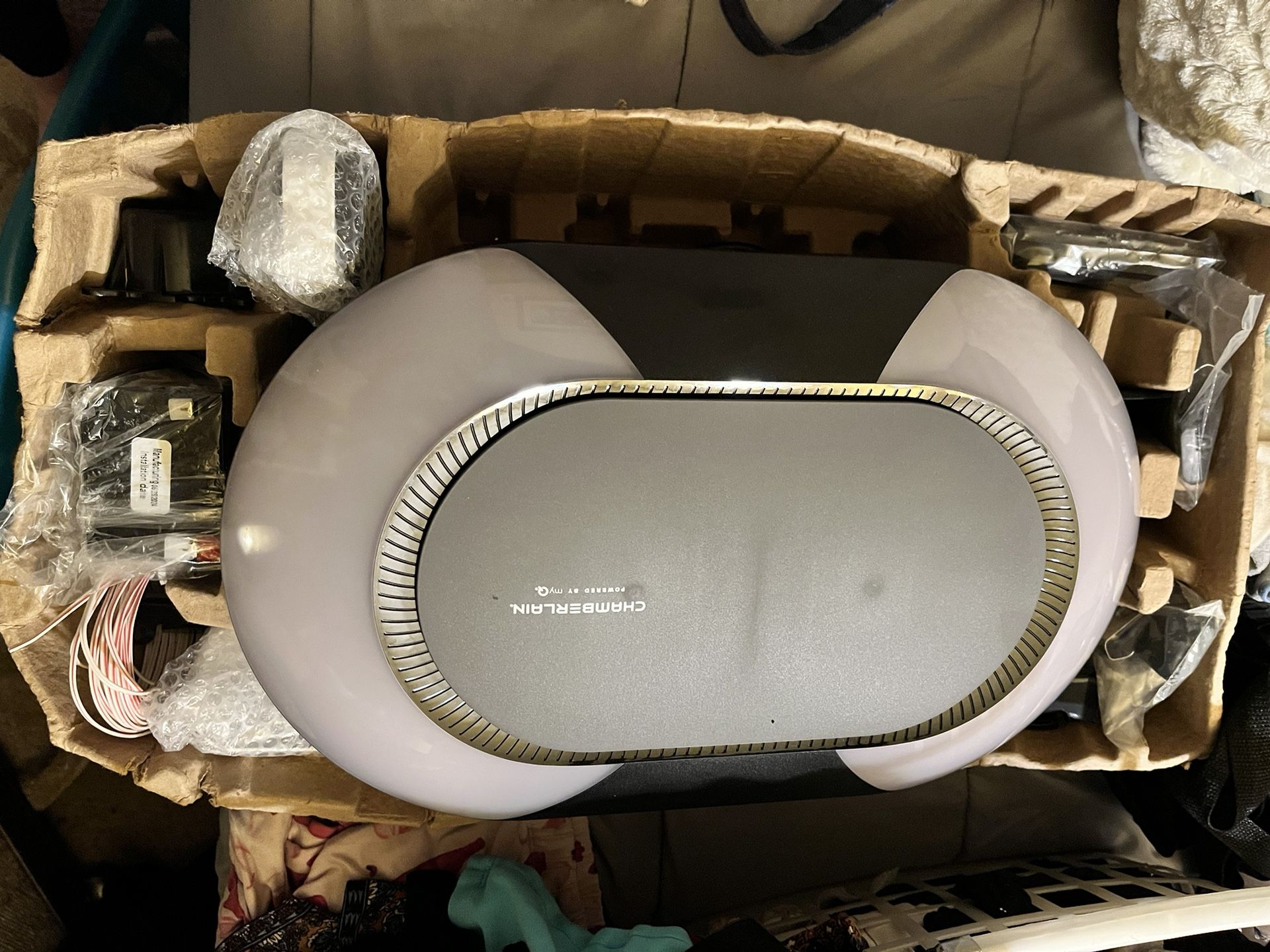 Garage Door Opener (chamberlain)