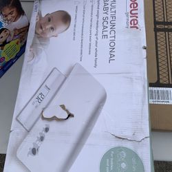 📦 For Sale: New Multifunctional Baby Scale (Box Damaged Only) – $🍼