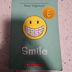 Smile Book By Raina Telgemeier