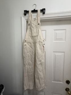 Girl Old Navy, size M (8),full-length overalls.