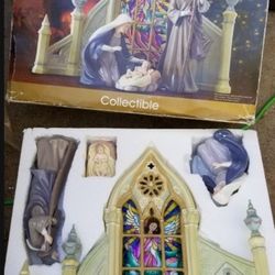 Holy  Family  With  Screen New 