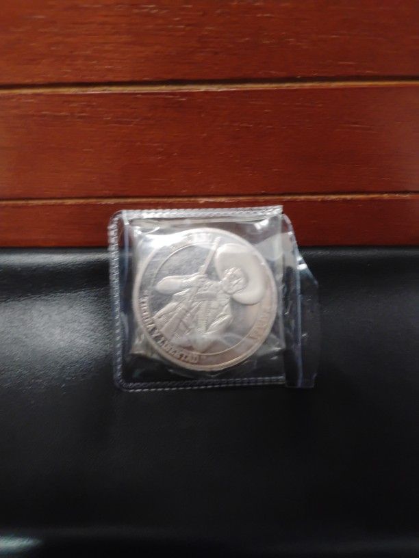 RARE VINTAGE EMILIANO ZAPATA PROOF STRUCK CENTANARIO (1OZ OF PURE SILVER)