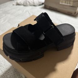 UGG Sandal (Ashton slide) W 7.5