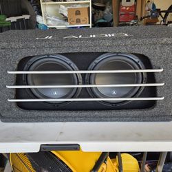 JL Audio Dual 10" W3v3 Subs In HO Box