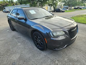 2019 Chrysler 300