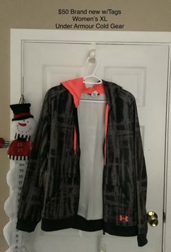 Women’s camo winter jacket & Light Weight Jacket & Hoodies ( size & Price Are On Pics)..