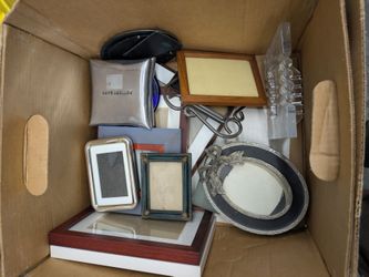 FREE Assorted small picture frames