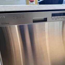 LG Stainless Steel Dishwasher – Quiet & Reliable