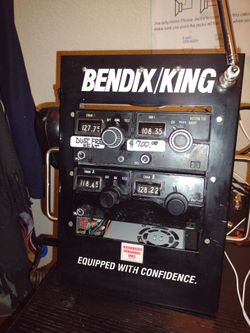 Excellent condition Bendix King Kx 175B 720 channels