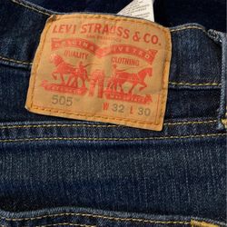 Levi’s 32W 30L