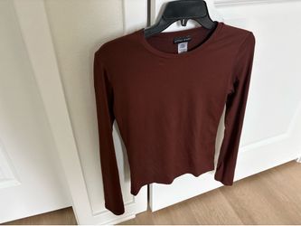 $7 for (1) Women's Long Sleeve Crew Neck Top - Brown