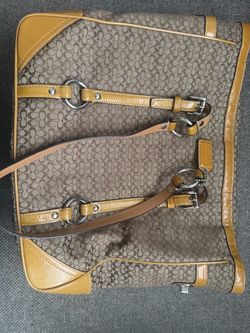 Coach Signature Tote Bag