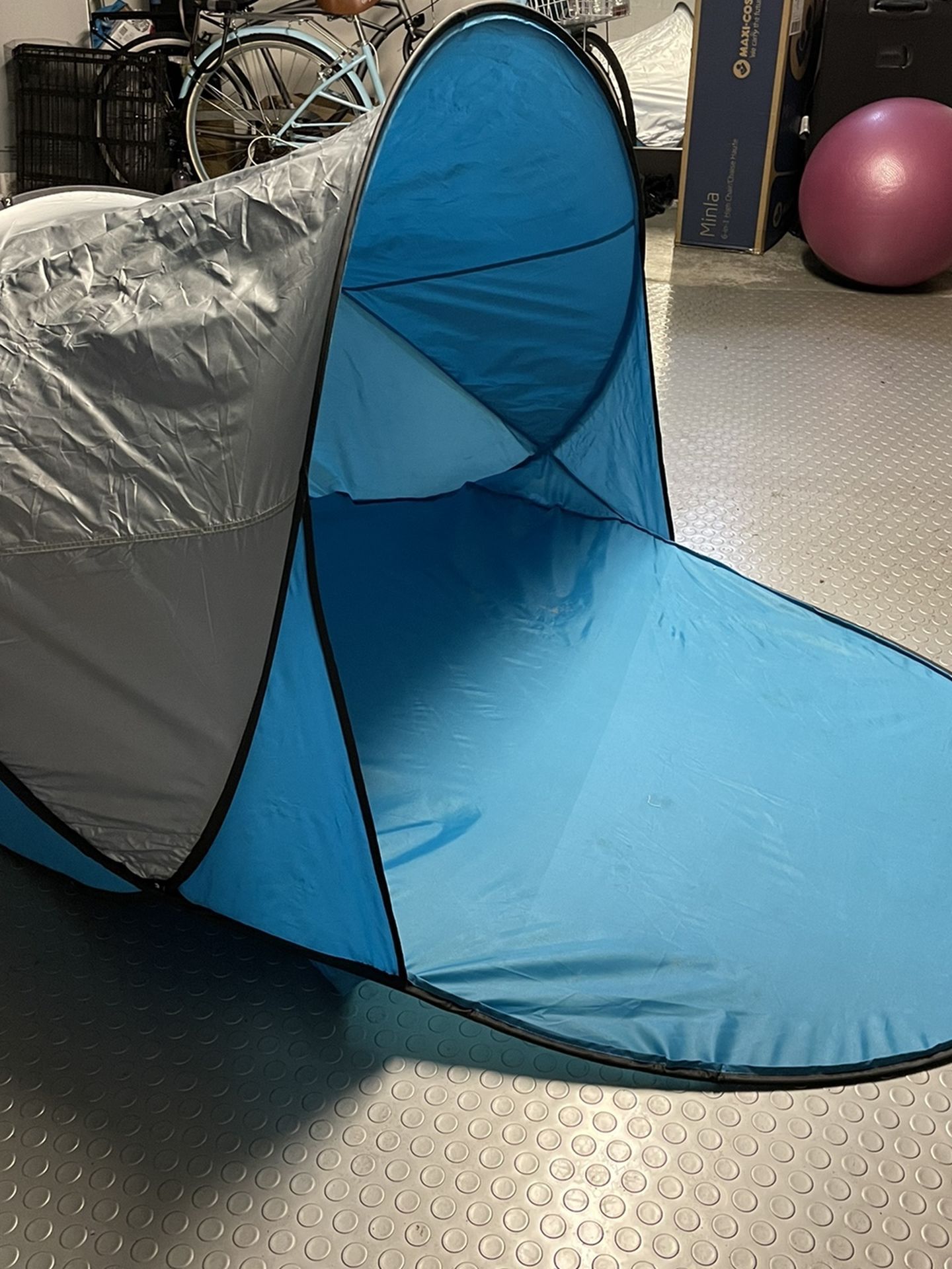 Beach Tent - Great Condition