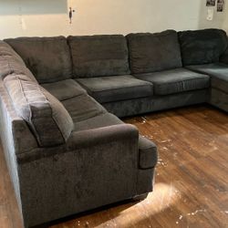 Sectional Couch W/Chaise (Dark Blue)