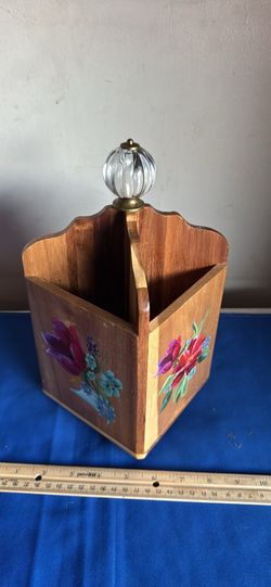Pioneer woman 4 section wood utensils holder
