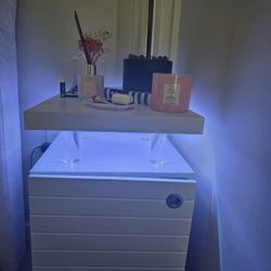 Pair Of White Nightstands With Lights 