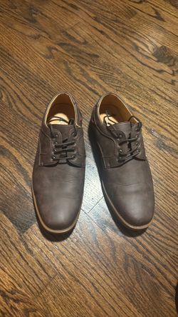 Men dress shoes size 8