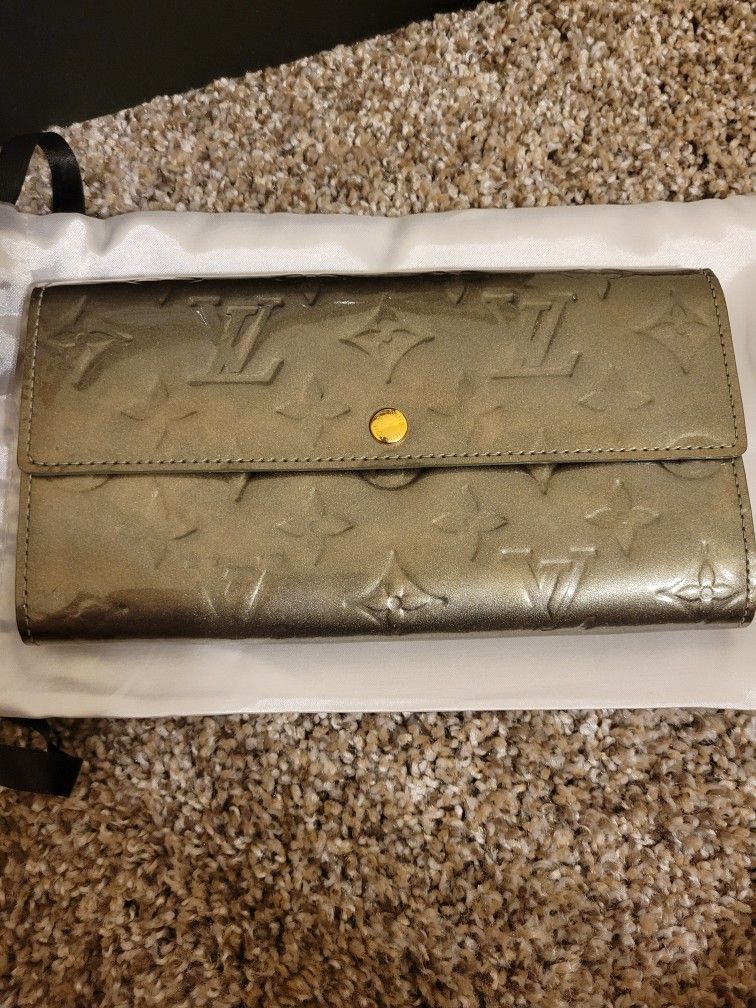 Louis Vuitton Monogram Vernis Patent