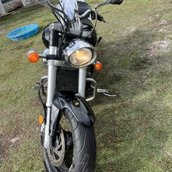 2005 Suzuki Boulevard 