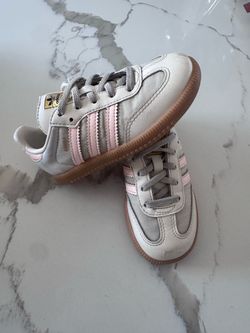 Adidas Kids Child Samba Sneaker Tennie Shoe 8 M Toddler Size cream beige color