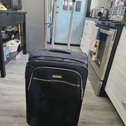 Excellent Condition Carry On 