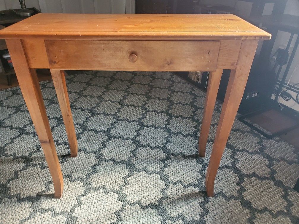 SMALL ONE DRAWER WOODEN DESK