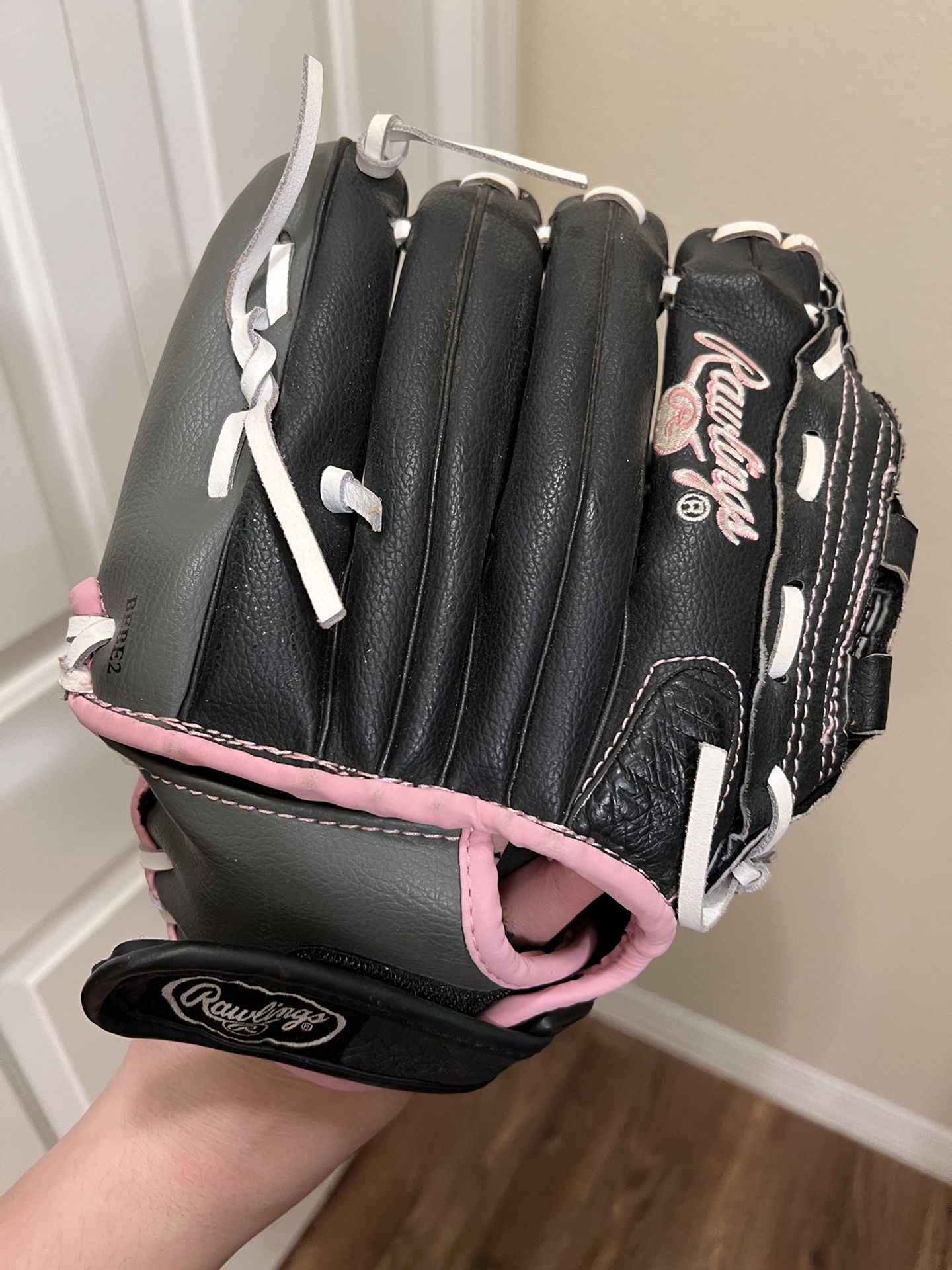 Rawlings Softball Glove