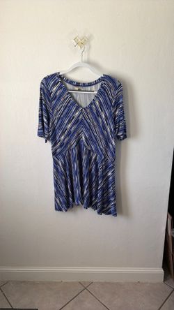 Dana Buchman Tunic top Large Never worn