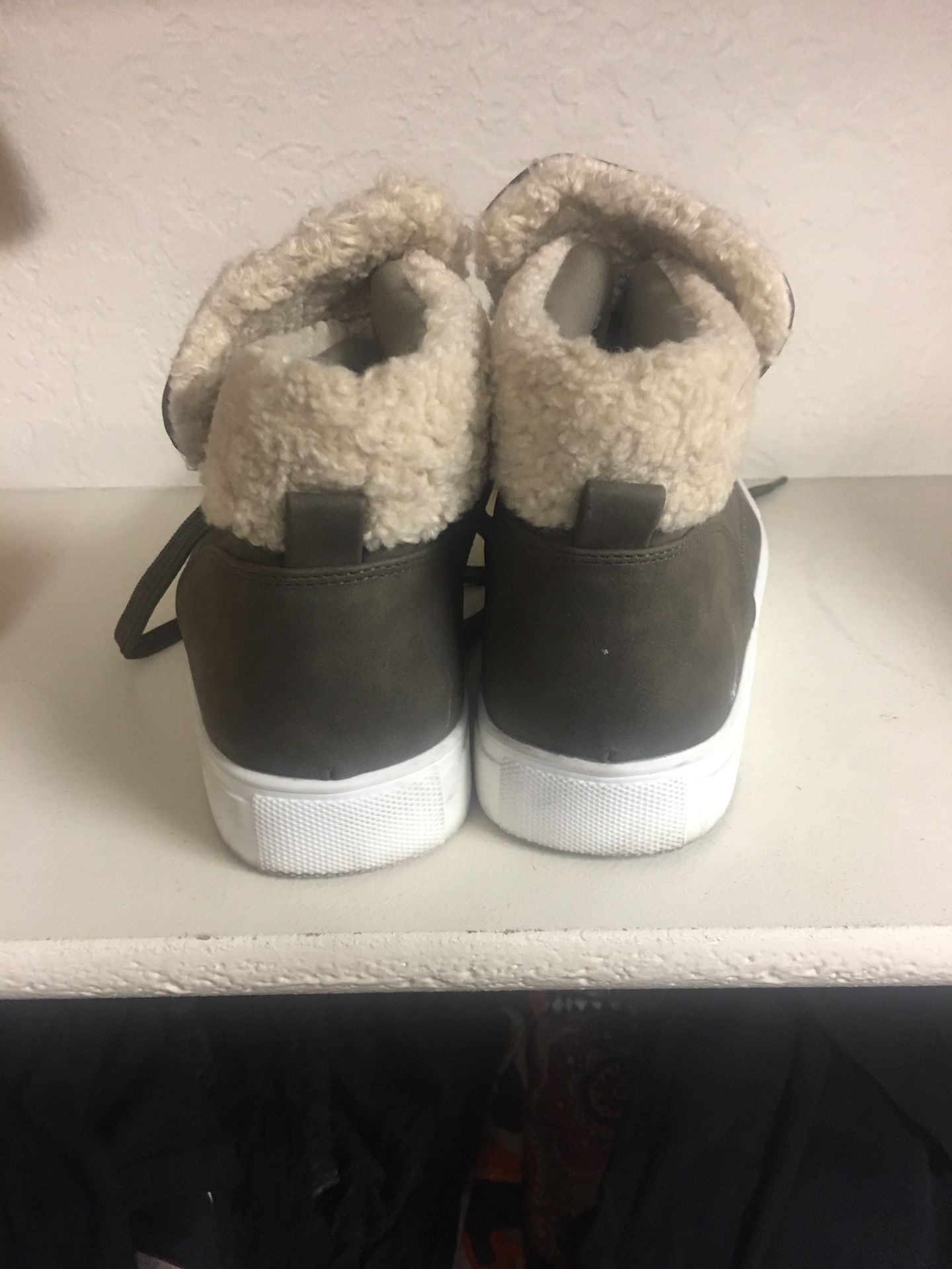 Report High-Top Faux Fur Ankle Sneaker Boot - Olive Green - Women’s 8.5