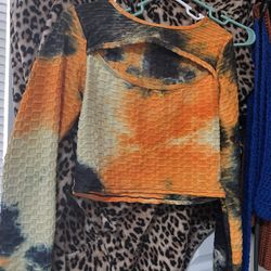 Pretty Tri-color Top