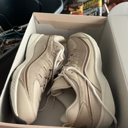 Size 9 Women’s Shoe Different Selections.