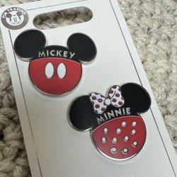 Disney Pins Mickey and Minnie