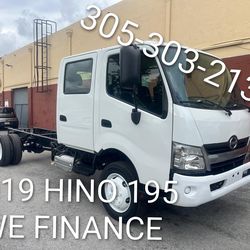 2019 HINO 195 CREW CAB CHASSIS DIESEL
