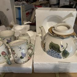 Princess House, Tea Set With 4 Cups