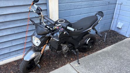2018  Kawasaki z125
