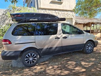 TOYOTA Sienna CAMPER/SURF Van