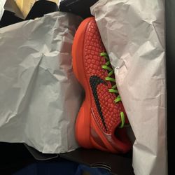 Kobe Nike Reverse Grinch