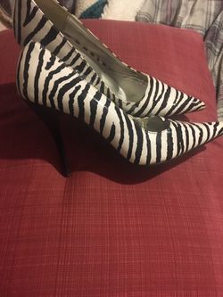 Zebra print high heels (7.5)