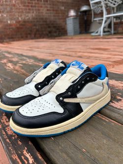 Size 9.5 - Air Jordan 1 Retro Travis Scott “Fragment” Low Blue Size 4