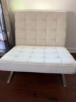 White Leather Barcelona Style Chair