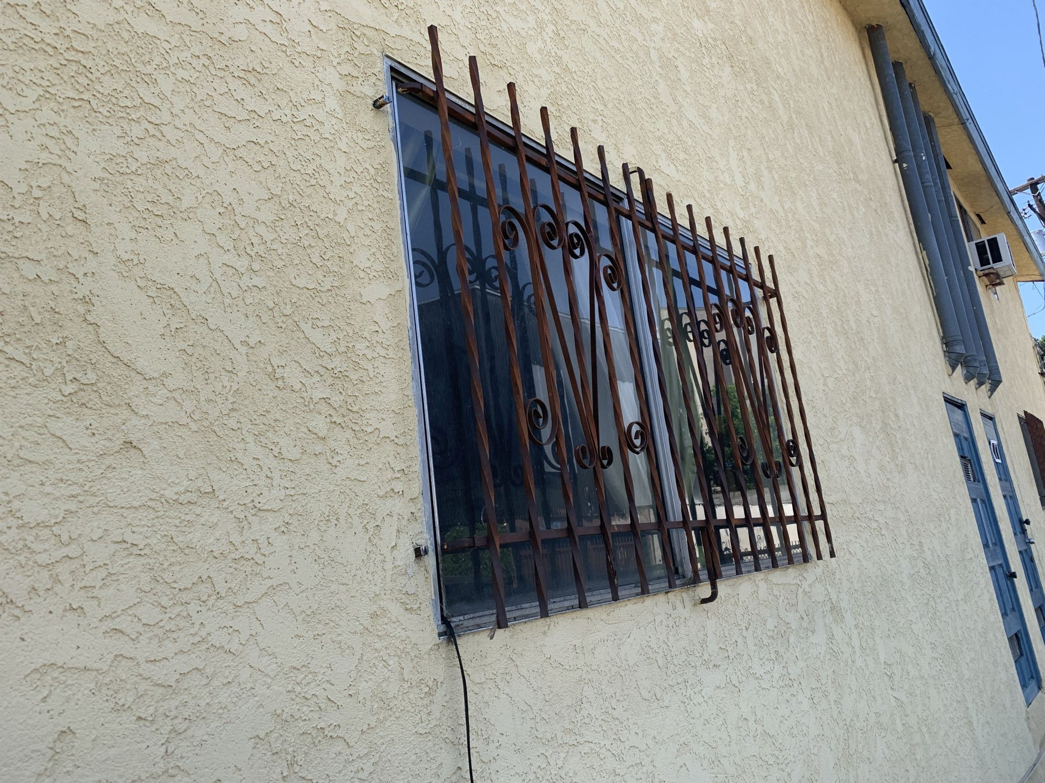 I Sell,Deliver And Install AC Units Professionally Installed All Areas In LA