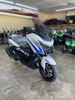 Venom ZMAX Plus Maxi Scooter 200cc EFI🔥