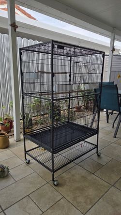 Jaula Negra#3 Para Aves En Exelentes Condiciones 