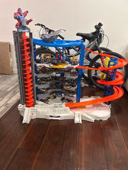 Hot Wheel Ultimate Garage