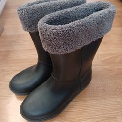 Insulated Boots